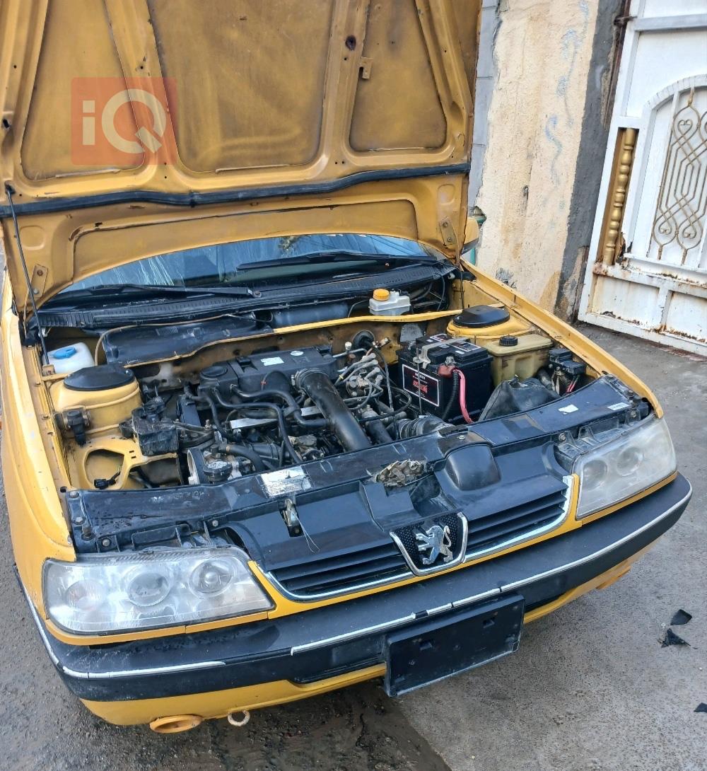 Peugeot 405